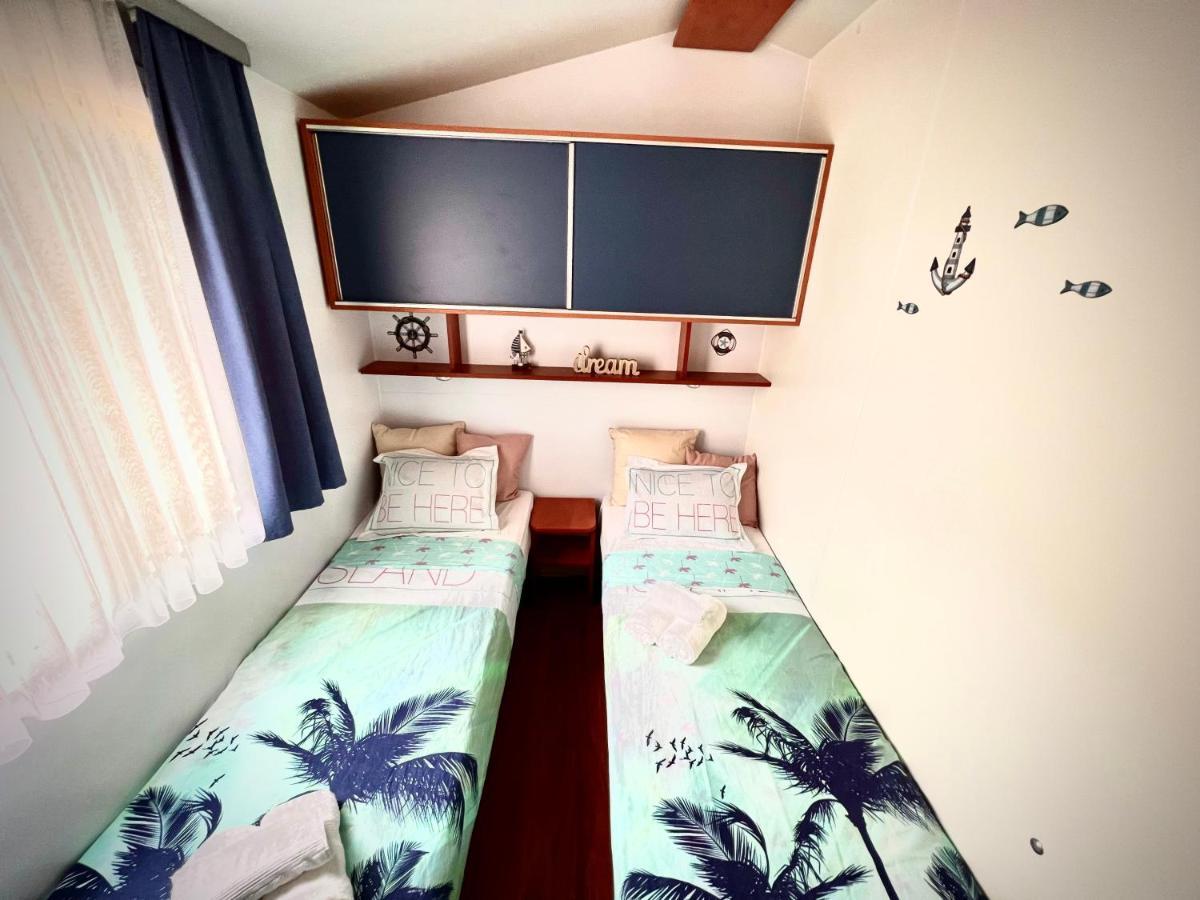 Mobile Home Nebo Luxus Klenovica Ngoại thất bức ảnh