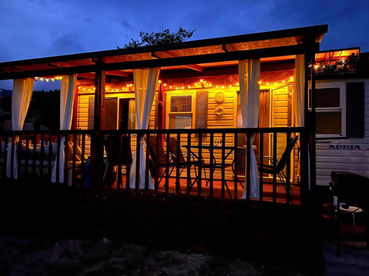 Mobile Home Nebo Luxus Klenovica Ngoại thất bức ảnh